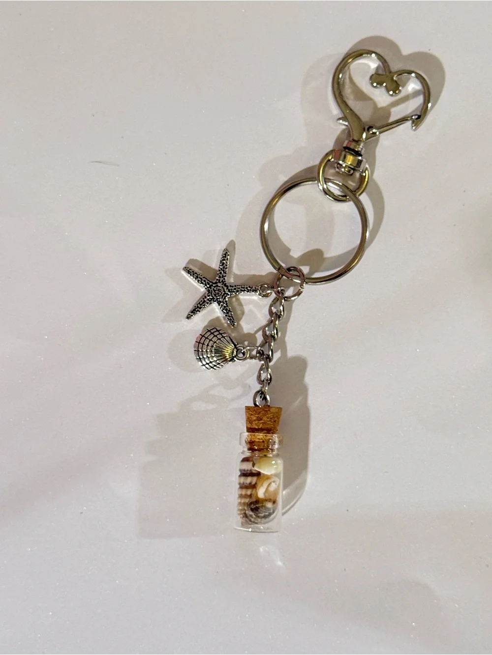 NWT Handmade Silver Heart Keychain/Bag Charm with Shells in a Bottle - Picture 3 of 8